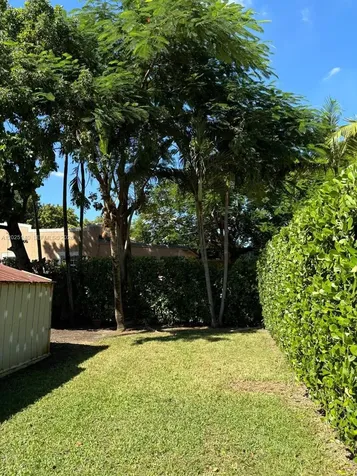 2359 NW 32nd Street Miami FL 33142