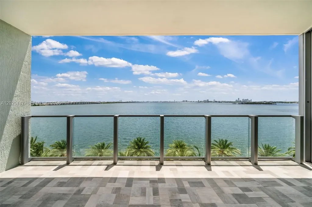 2900 NE 7th Avenue Miami FL 33137