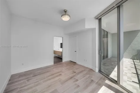 2900 NE 7th Avenue Miami FL 33137