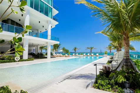 2900 NE 7th Avenue Miami FL 33137