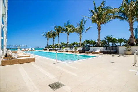 2900 NE 7th Avenue Miami FL 33137