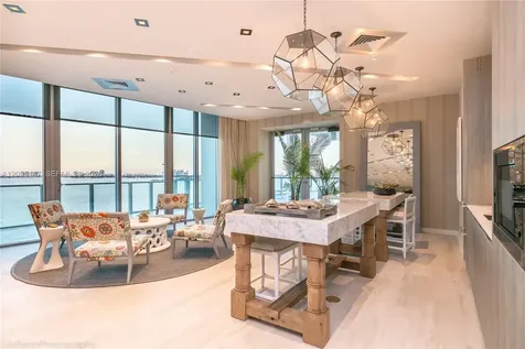 2900 NE 7th Avenue Miami FL 33137