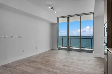 2900 NE 7th Avenue Miami FL 33137
