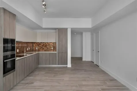 2900 NE 7th Avenue Miami FL 33137