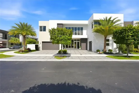 7525 NW 103rd Place Doral FL 33178