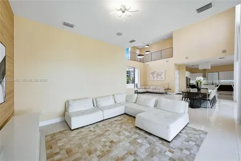7525 NW 103rd Place Doral FL 33178