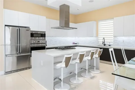 7525 NW 103rd Place Doral FL 33178