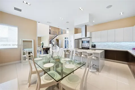 7525 NW 103rd Place Doral FL 33178