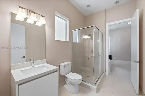 7525 NW 103rd Place Doral FL 33178