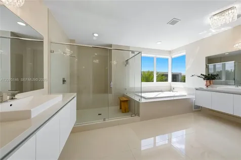 7525 NW 103rd Place Doral FL 33178