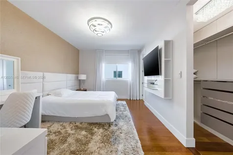 7525 NW 103rd Place Doral FL 33178
