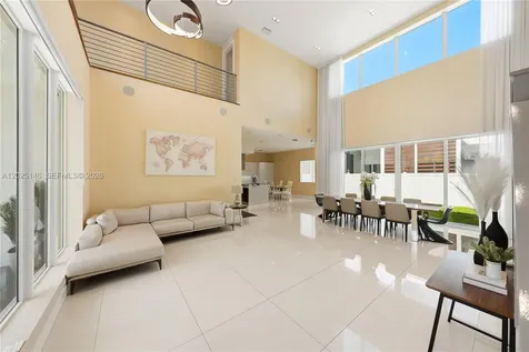 7525 NW 103rd Place Doral FL 33178