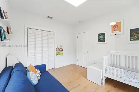 3101 SW 25th Terrace Miami FL 33133