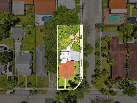 3101 SW 25th Terrace Miami FL 33133