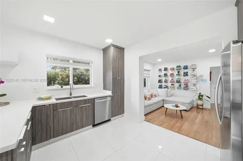 3101 SW 25th Terrace Miami FL 33133