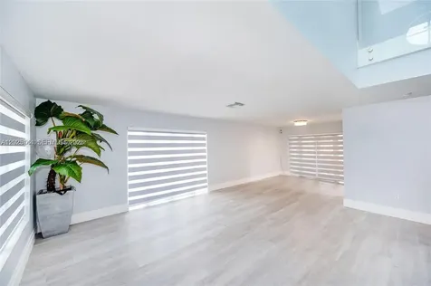 18660 NW 78th Avenue Hialeah FL 33015