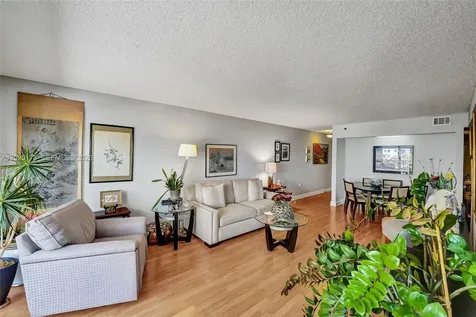 1201 S Ocean Drive Hollywood FL 33019