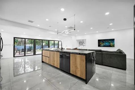 112 NW 53rd Street Miami FL 33127