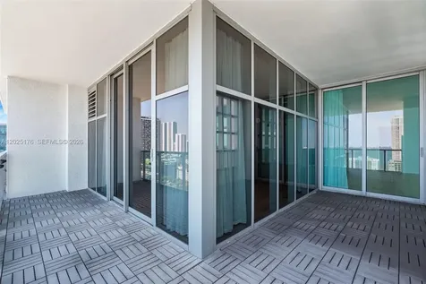 3301 NE 1st Avenue Miami FL 33137