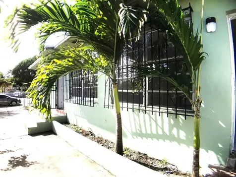 1321 NW 28th Street Miami FL 33142