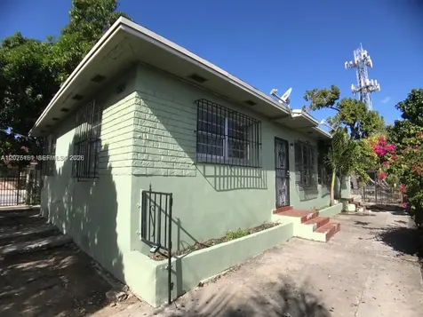 1321 NW 28th Street Miami FL 33142