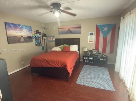 8901 Orange Grove Drive Davie FL 33324