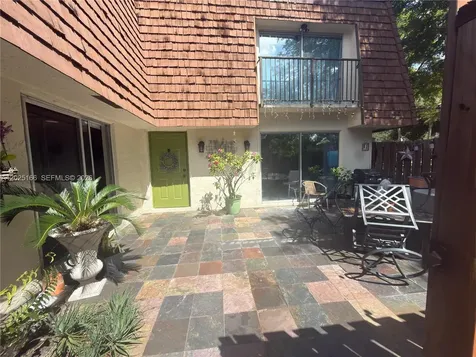 8901 Orange Grove Drive Davie FL 33324