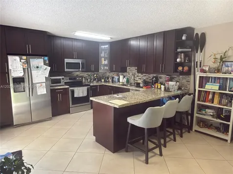 8901 Orange Grove Drive Davie FL 33324
