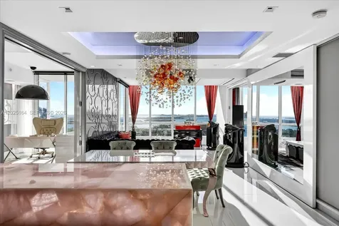 100 S Pointe Drive Miami Beach FL 33139