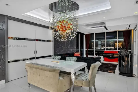100 S Pointe Drive Miami Beach FL 33139