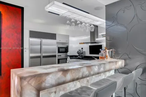 100 S Pointe Drive Miami Beach FL 33139