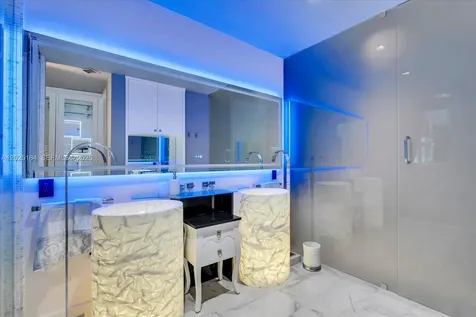100 S Pointe Drive Miami Beach FL 33139