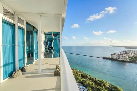100 S Pointe Drive Miami Beach FL 33139
