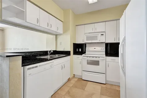 1625 Kennedy Causeway North Bay Village FL 33141