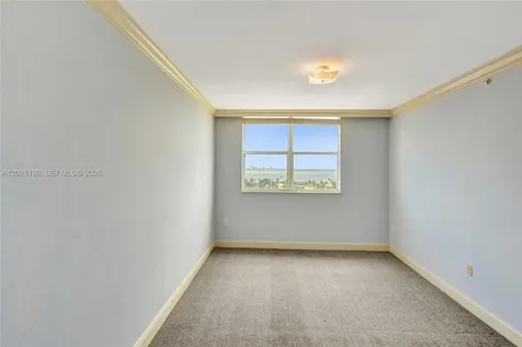 1625 Kennedy Causeway North Bay Village FL 33141