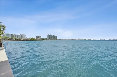 1625 Kennedy Causeway North Bay Village FL 33141