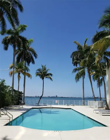 1625 Kennedy Causeway North Bay Village FL 33141
