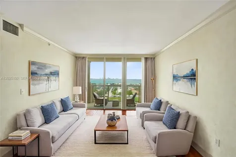 1625 Kennedy Causeway North Bay Village FL 33141