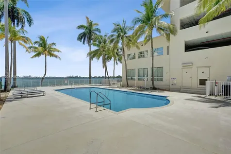 1625 Kennedy Causeway North Bay Village FL 33141