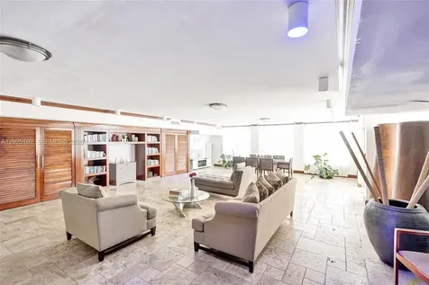 1625 Kennedy Causeway North Bay Village FL 33141