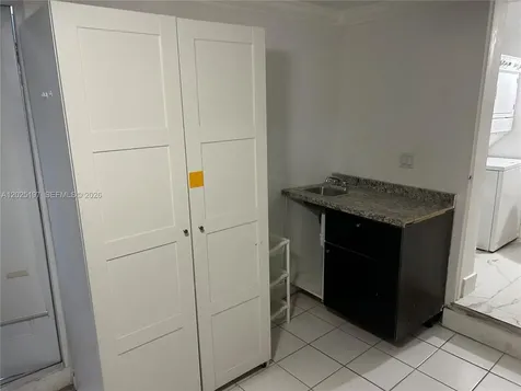 1533 Cleveland Street Hollywood FL 33020