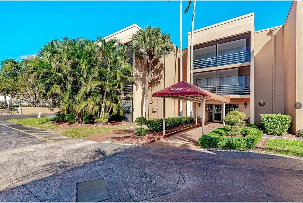 4000 N Hills Drive Hollywood FL 33021