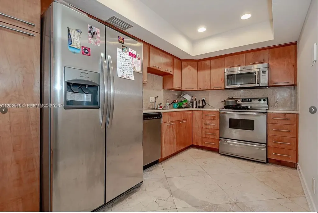 4000 N Hills Drive Hollywood FL 33021