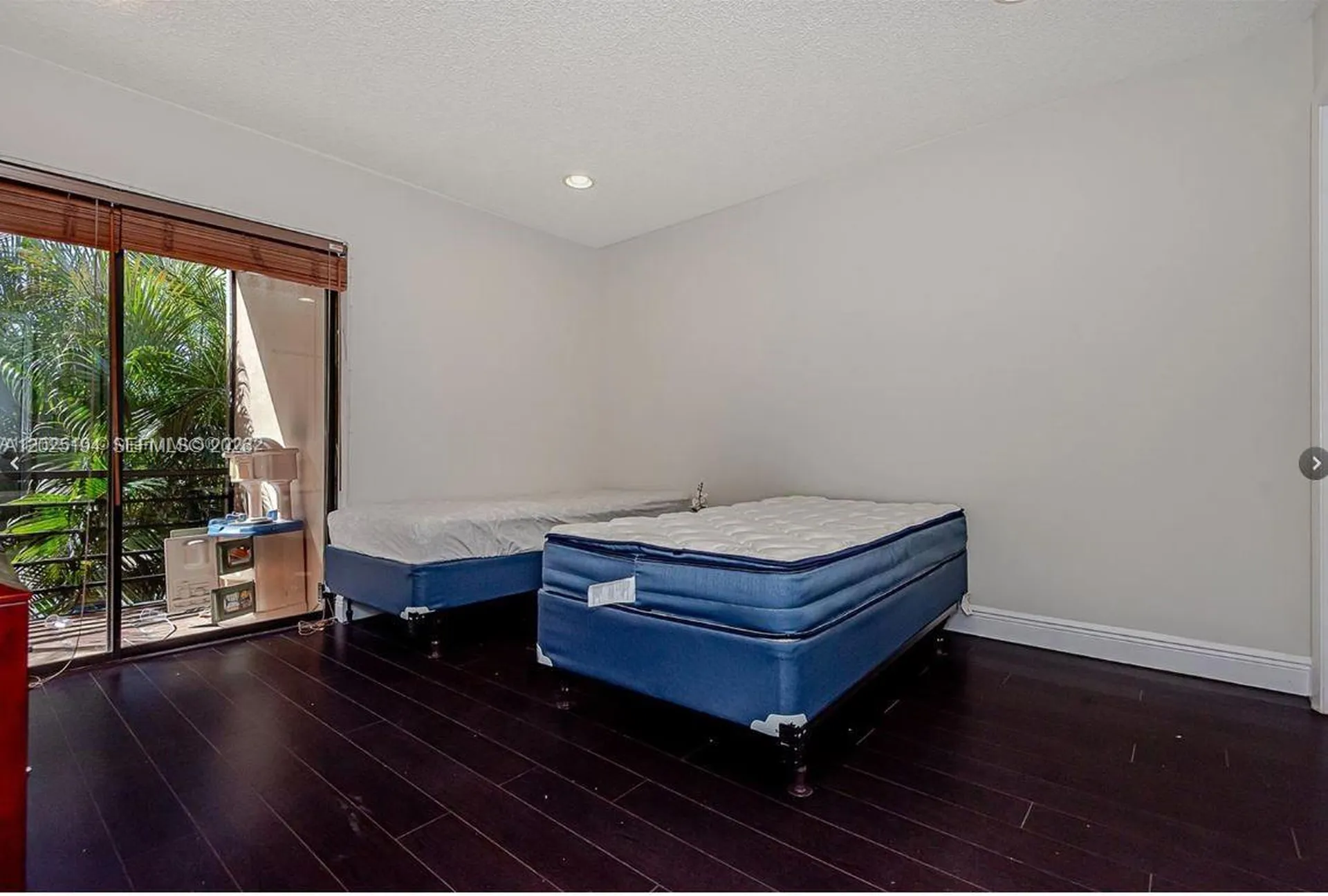 4000 N Hills Drive Hollywood FL 33021