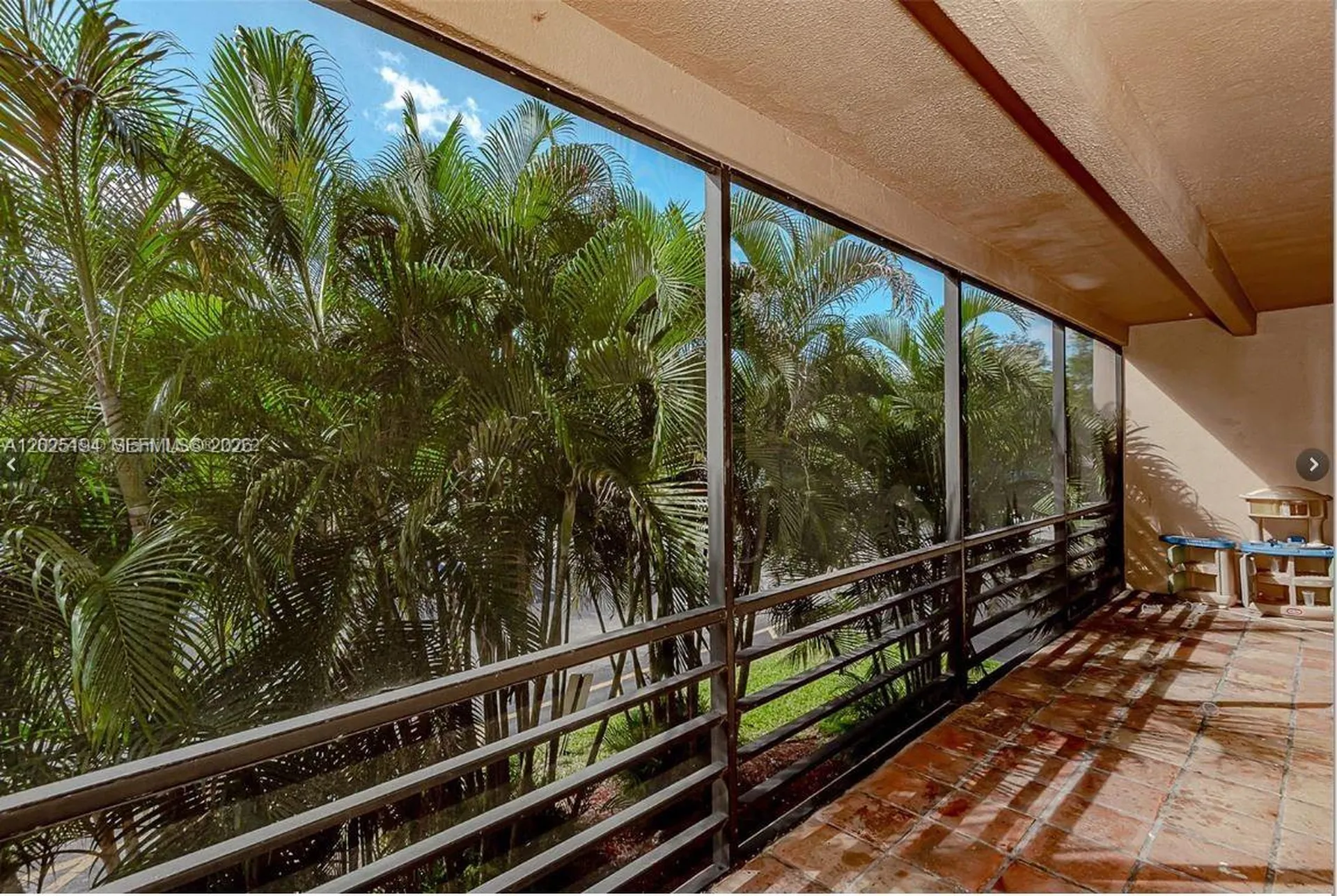 4000 N Hills Drive Hollywood FL 33021