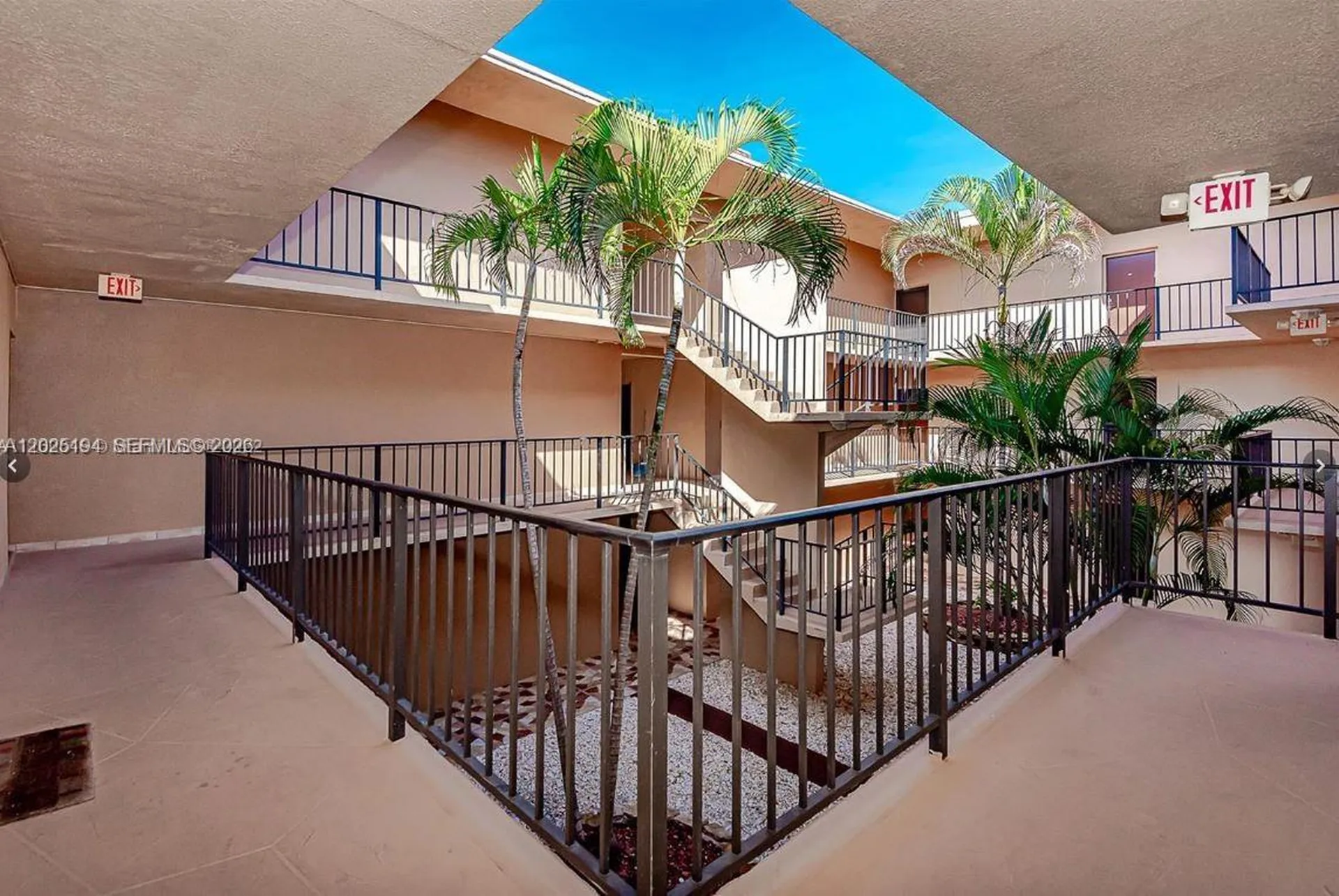 4000 N Hills Drive Hollywood FL 33021