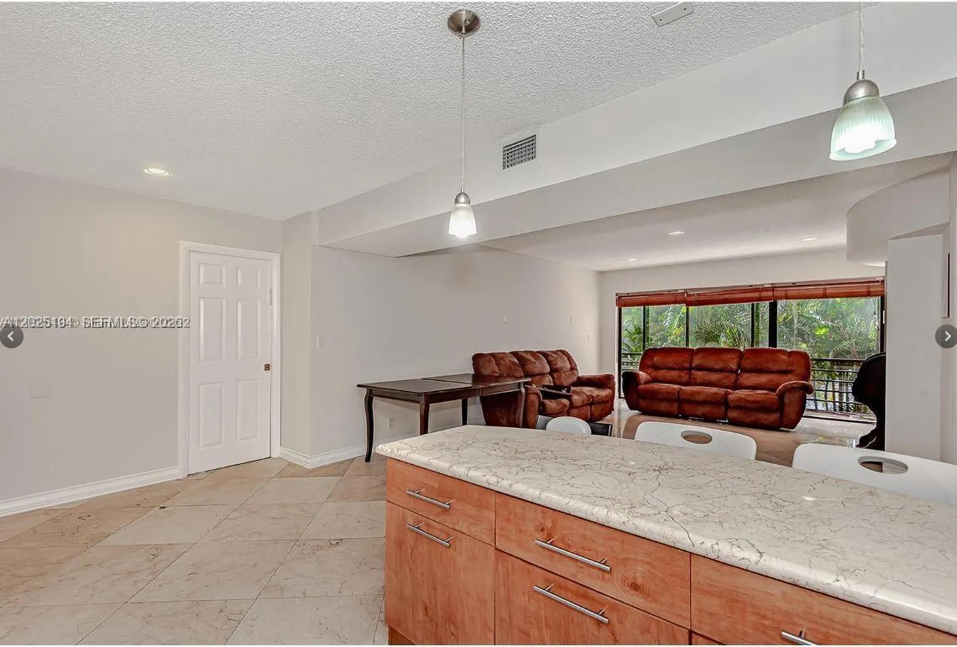 4000 N Hills Drive Hollywood FL 33021