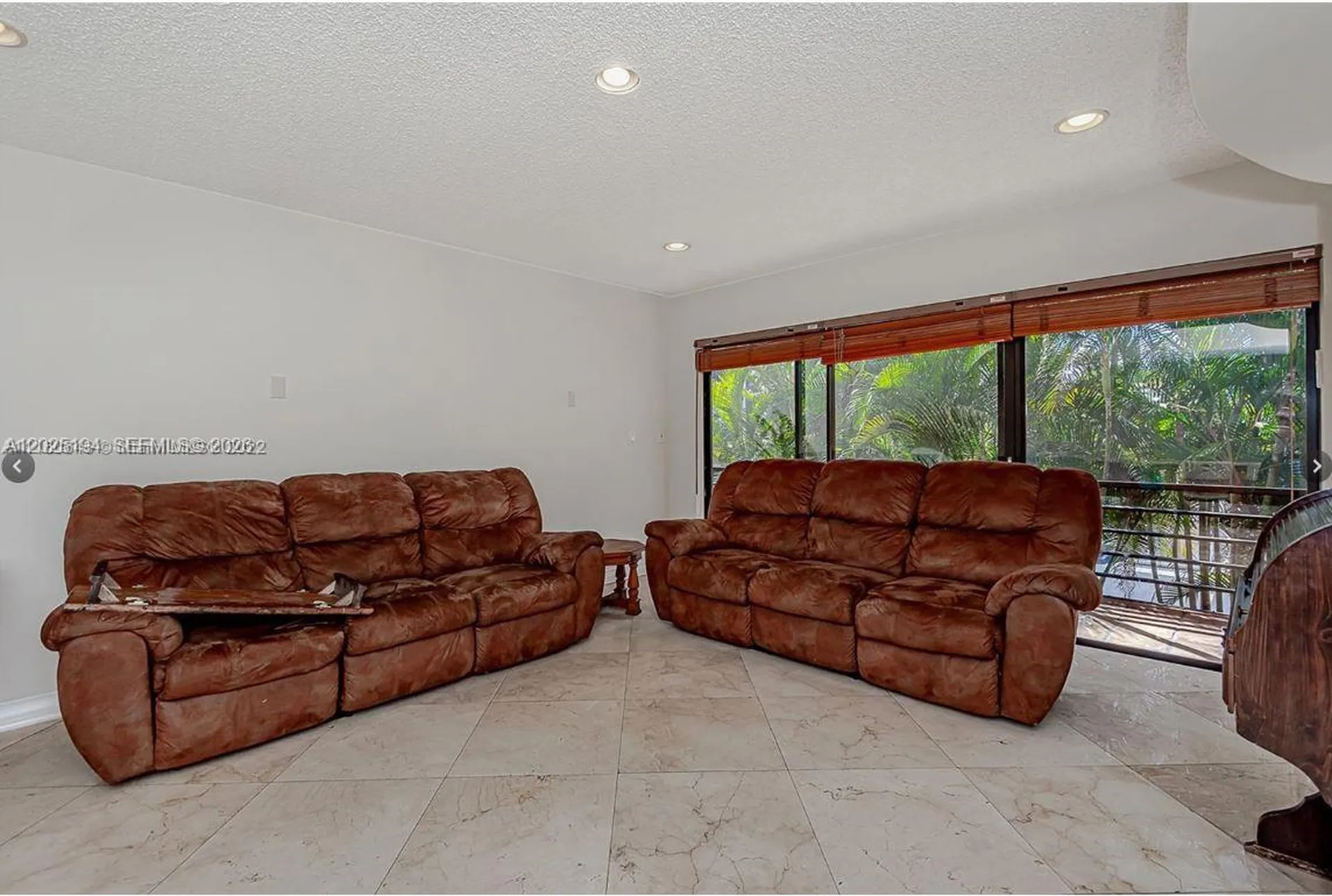 4000 N Hills Drive Hollywood FL 33021