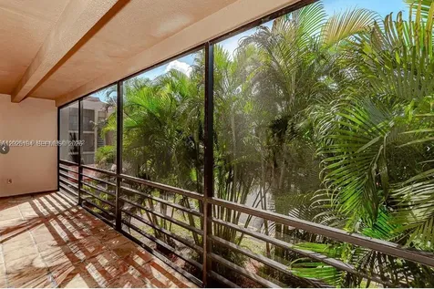 4000 N Hills Drive Hollywood FL 33021