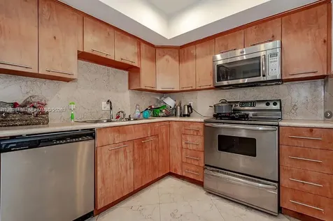 4000 N Hills Drive Hollywood FL 33021